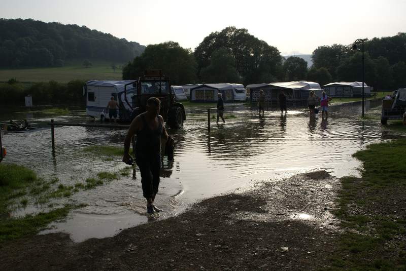Hochwasser 2008 beim Campingplatz Bild Nr.022